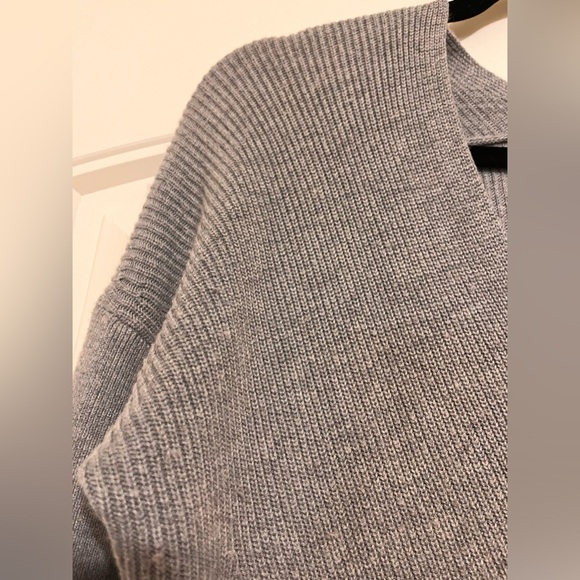 White House Black Market Long Sleeve Ribbed Tunic - Picture 9 of 11